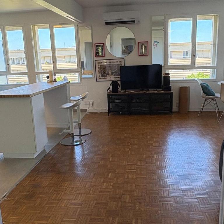Light-Filled Antigone Oasis - Appartement 2 Chambres - 18