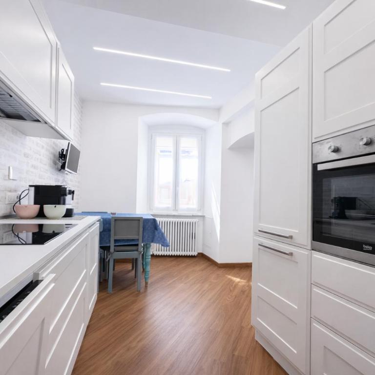 Bilocale al Mare , Ascensore & WiFi , Stazione - Appartamento con 1 Camera da Letto - 4