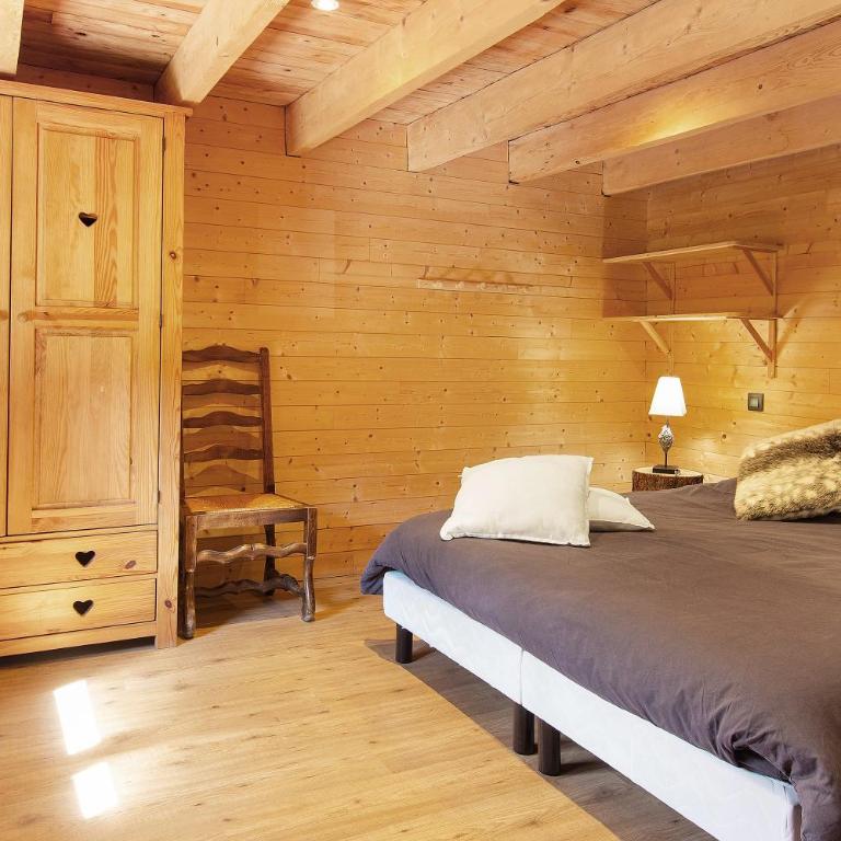 Gite l'Esquirol - Appartement 3 Chambres avec Vue sur la Montagne - 28