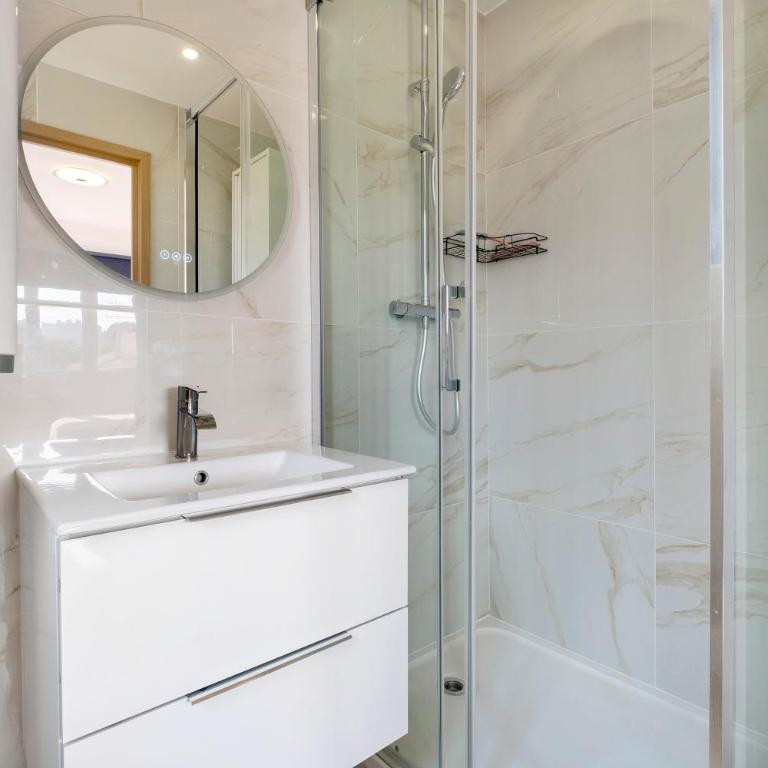 3 pièces proche plages Fr027 - Appartement 2 Chambres Deluxe avec Balcon - 25