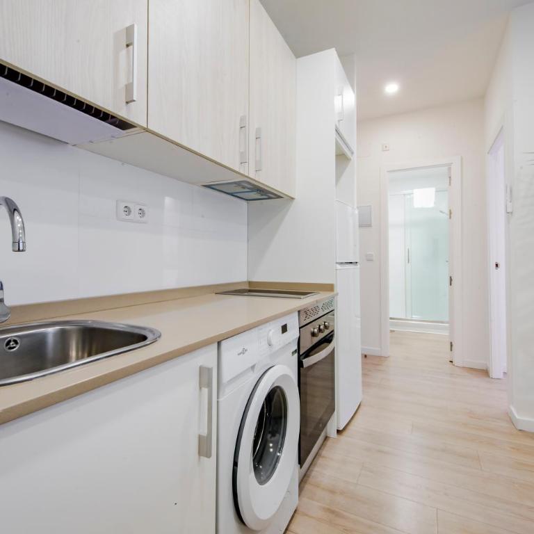 Comodidad con parking para 4, vive La Latina - Apartamento de 1 dormitorio - 6