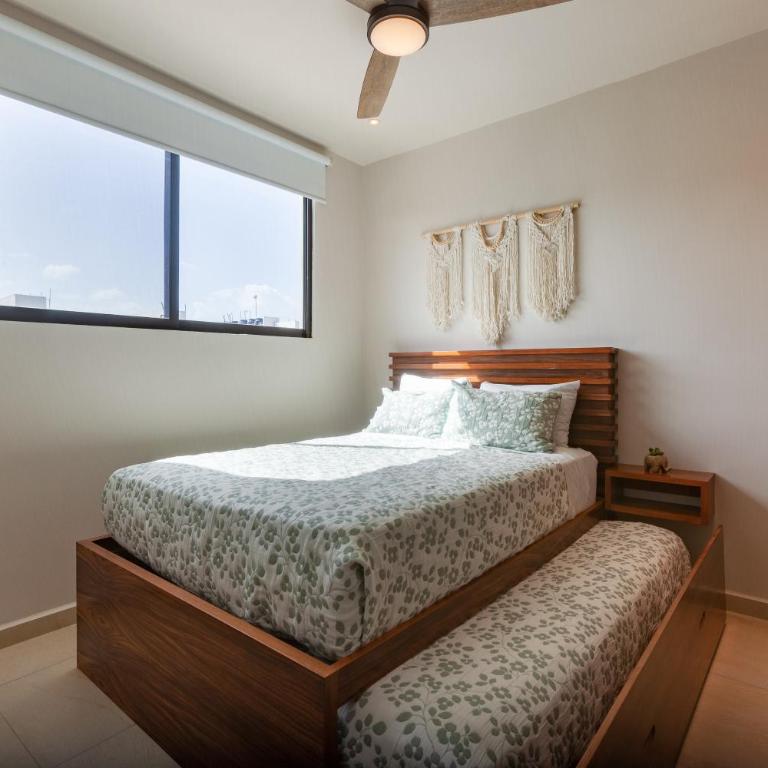 Family Friendly 10min to Beach WIFI 200MB Gym - Three-Bedroom Apartment - 28