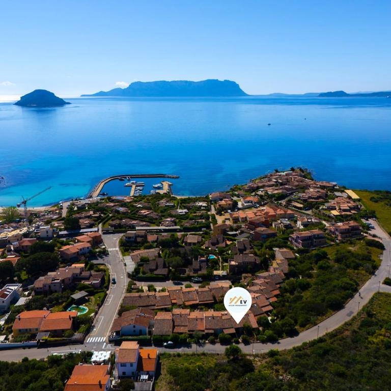 Sea view loft in Golfo Aranci - 200m from the beach - Appartamento con 2 Camere da Letto - 32