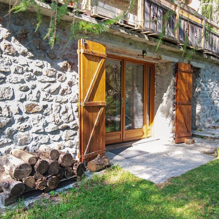 Gite l'Esquirol - Appartement 3 Chambres avec Vue sur la Montagne - 2