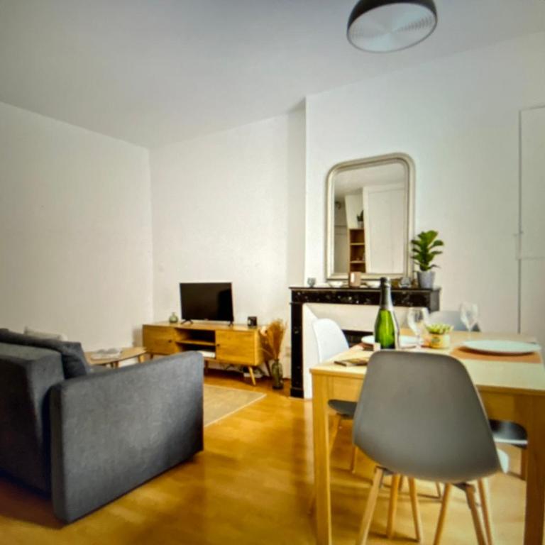 charming and bright one room apartment -saint honore errtet - Appartement 1 Chambre - 1