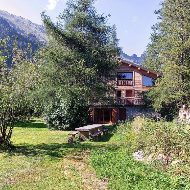 Gite l'Esquirol - Appartement 3 Chambres avec Vue sur la Montagne - 1