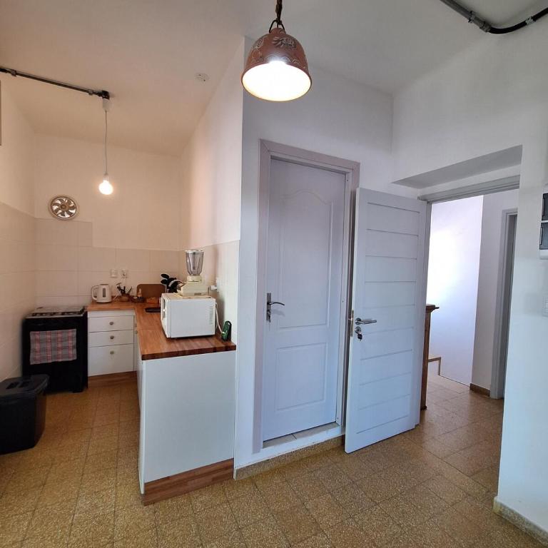 Iluminado monoambiente en el centro de Colonia - Apartamento de 1 dormitorio - 14