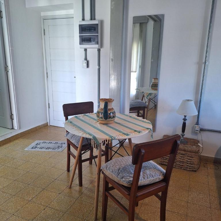 Iluminado monoambiente en el centro de Colonia - Apartamento de 1 dormitorio - 21