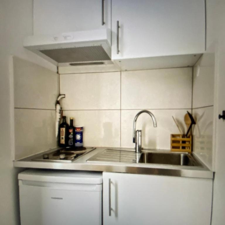 charming and bright one room apartment -saint honore errtet - Appartement 1 Chambre - 4
