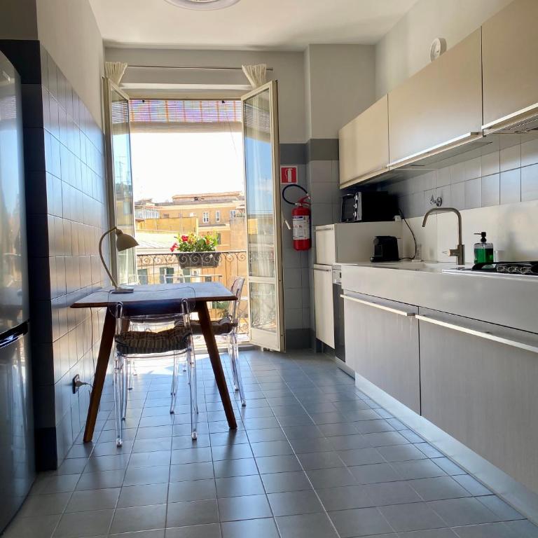 DAMEDARTE Trastevere - Appartamento con 2 Camere da Letto - 17