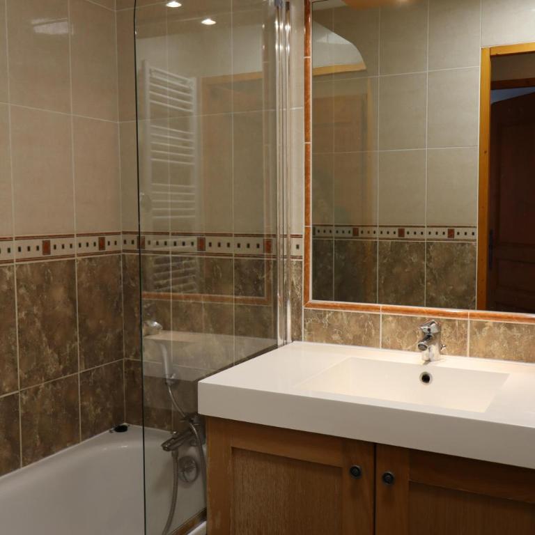 Appartement Aster 203 Valloire - Superior One-Bedroom Apartment with Balcony - 11