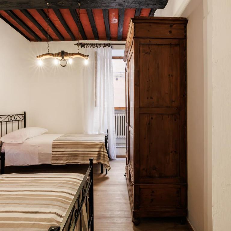 GuestHost - Dimora Camollia nel cuore di Siena - Appartamento con 3 Camere da Letto - 4