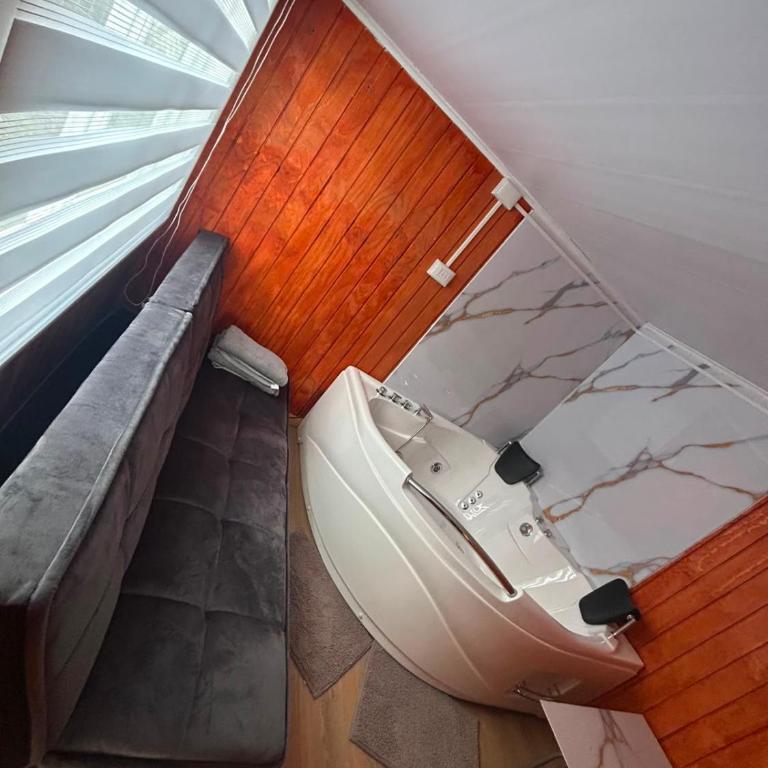Dyl Tiny House con Jacuzzi - One-Bedroom House - 1