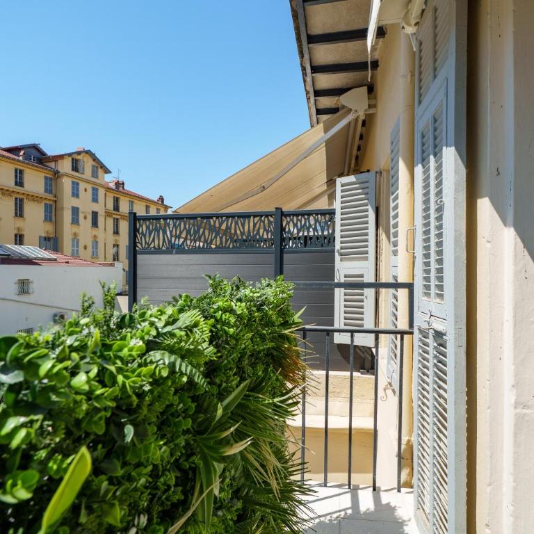 Nice Renting - 4FRANCE - Luxe Suite & Comfort Seafront Massena - Apartment mit 1 Schlafzimmer - 2