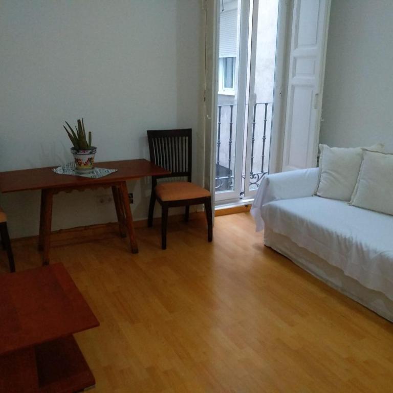 Acogedor estudio en pleno centro de Madrid - One-Bedroom Apartment - 1