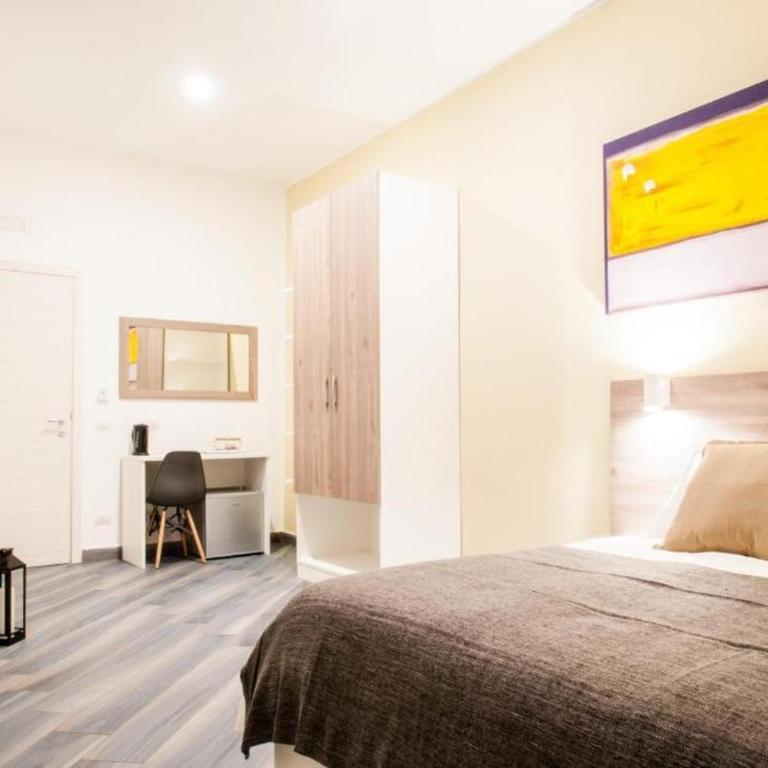 Demi Rooms - Camera Familiare Deluxe - 2