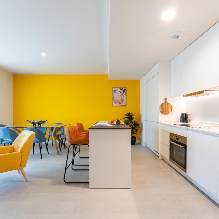 CT 414 - Faro's Casares Coast Apartment - Two-Bedroom Apartment - 2