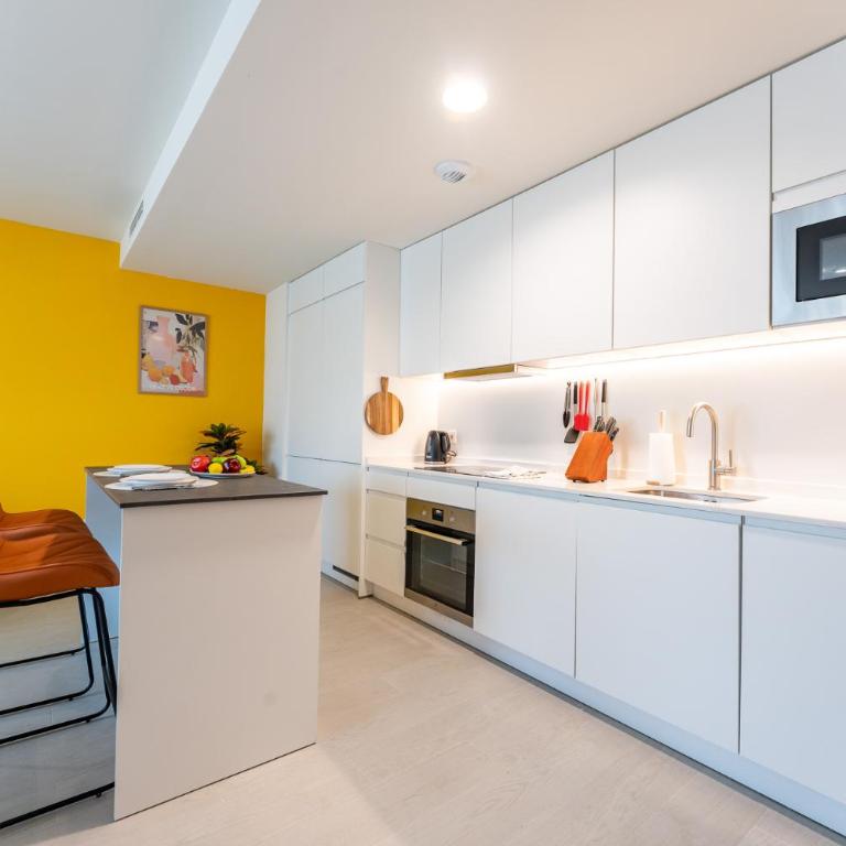 CT 414 - Faro's Casares Coast Apartment - Two-Bedroom Apartment - 10