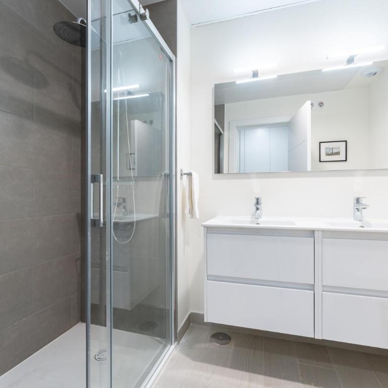 CT 414 - Faro's Casares Coast Apartment - Two-Bedroom Apartment - 24