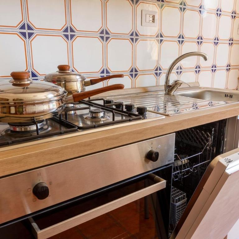 Queen Elena's Apartment - Appartamento con 2 Camere da Letto - 5