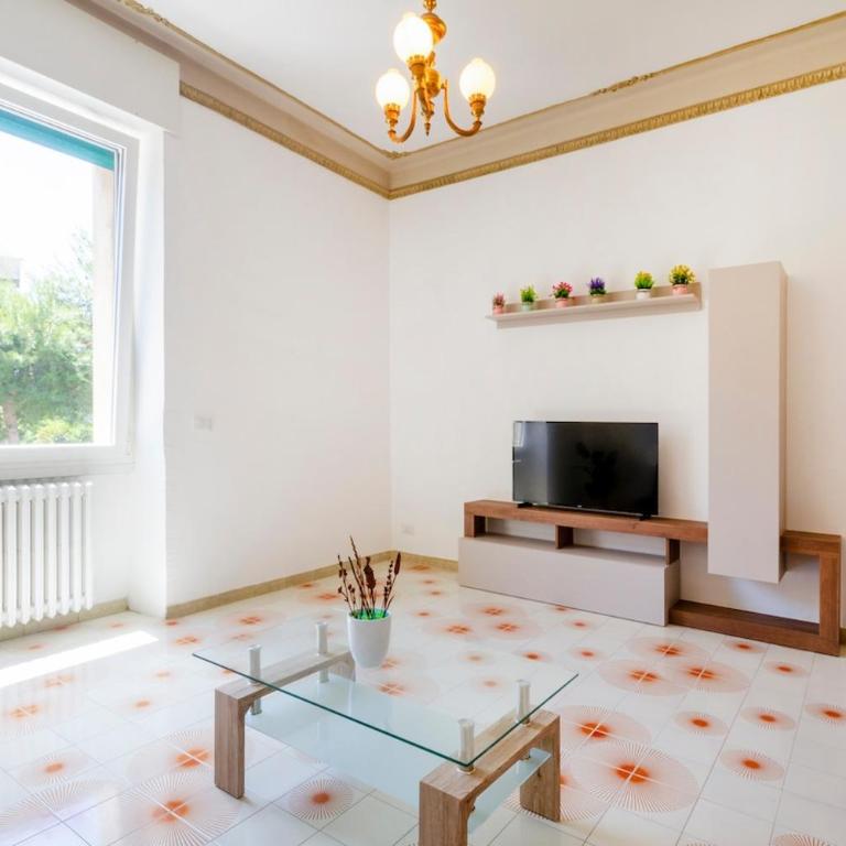 Queen Elena's Apartment - Appartamento con 2 Camere da Letto - 11