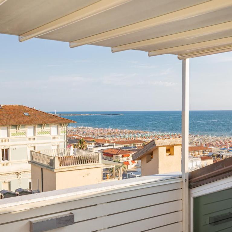 Marea • Luxury Rooftop on the Promenade, Viareggio - Appartamento con Vista Mare - 75