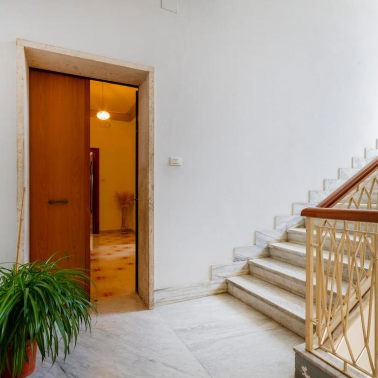 Queen Elena's Apartment - Appartamento con 2 Camere da Letto - 14