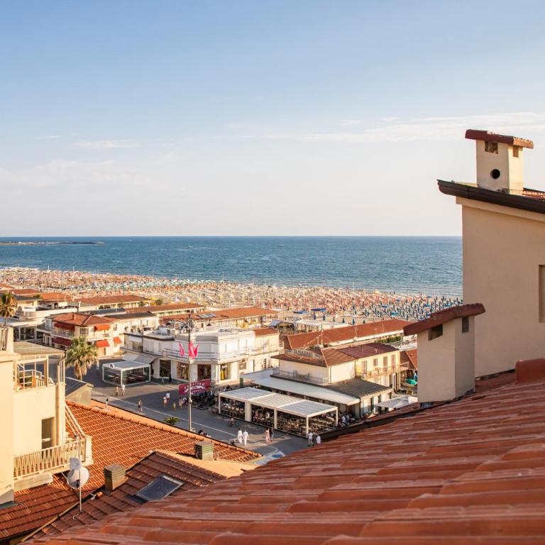 Marea • Luxury Rooftop on the Promenade, Viareggio - Appartamento con Vista Mare - 85