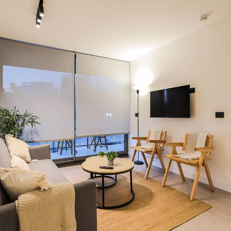 Comfort & Style 2BR Las Condes Apt perfect for 5 - Apartment - 6