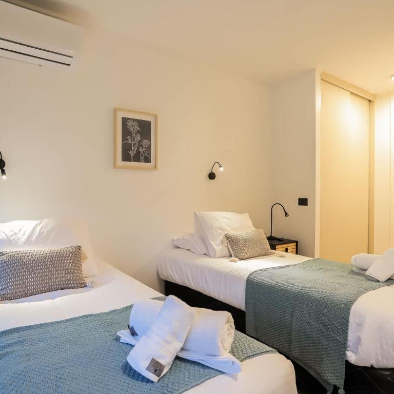 Comfort & Style 2BR Las Condes Apt perfect for 5 - Apartment - 15