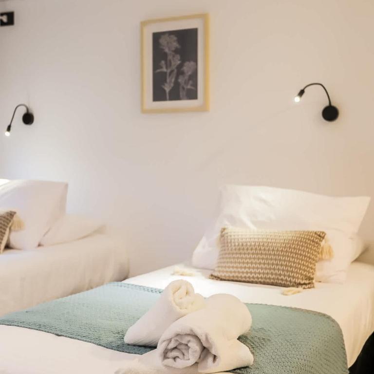 Comfort & Style 2BR Las Condes Apt perfect for 5 - Apartment - 18