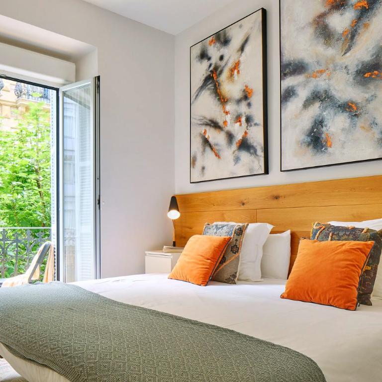 Heart of Midtown ⎮⎮ 5 balconies⎮⎮Walk Score 99 - Two-Bedroom House - 11