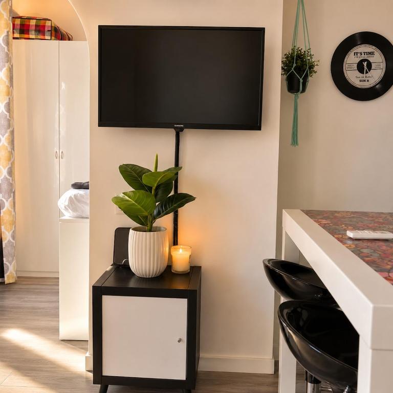 Mimi House - Tiny house in the heart of Milan - Two-Bedroom Apartment - 13
