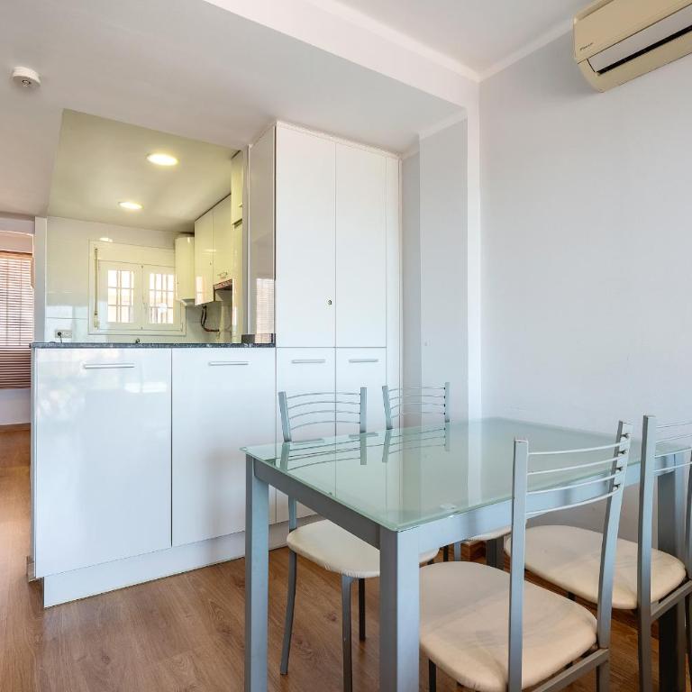 Hauzify I Apartament Golden Sand - Two-Bedroom Apartment with Terrace - 9