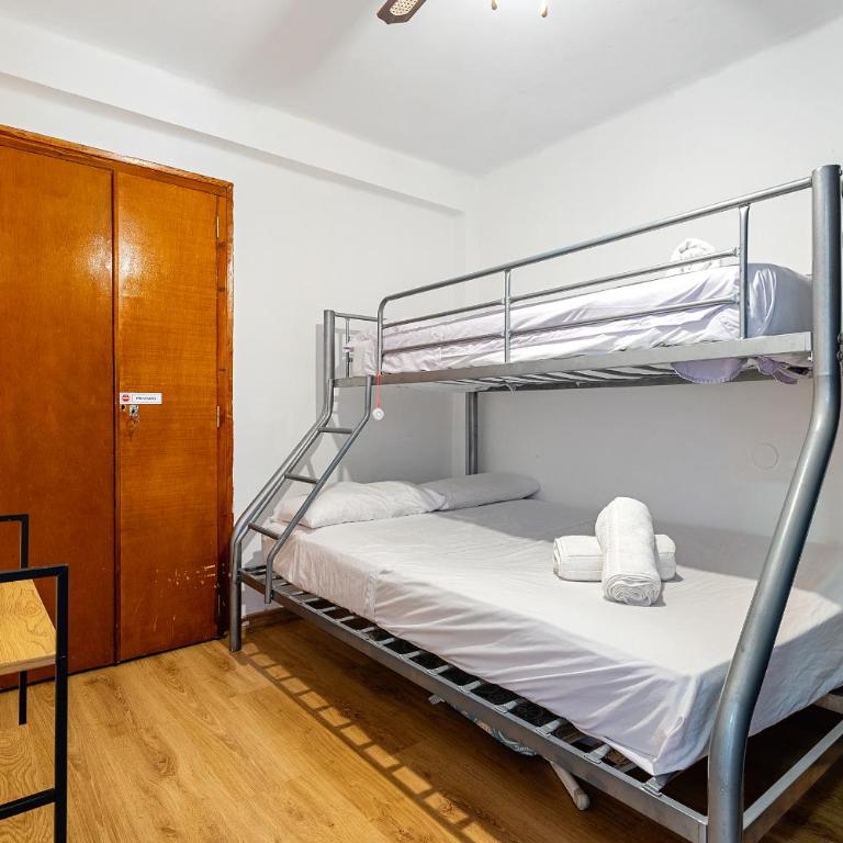 Hauzify I Apartament Golden Sand - Two-Bedroom Apartment with Terrace - 11
