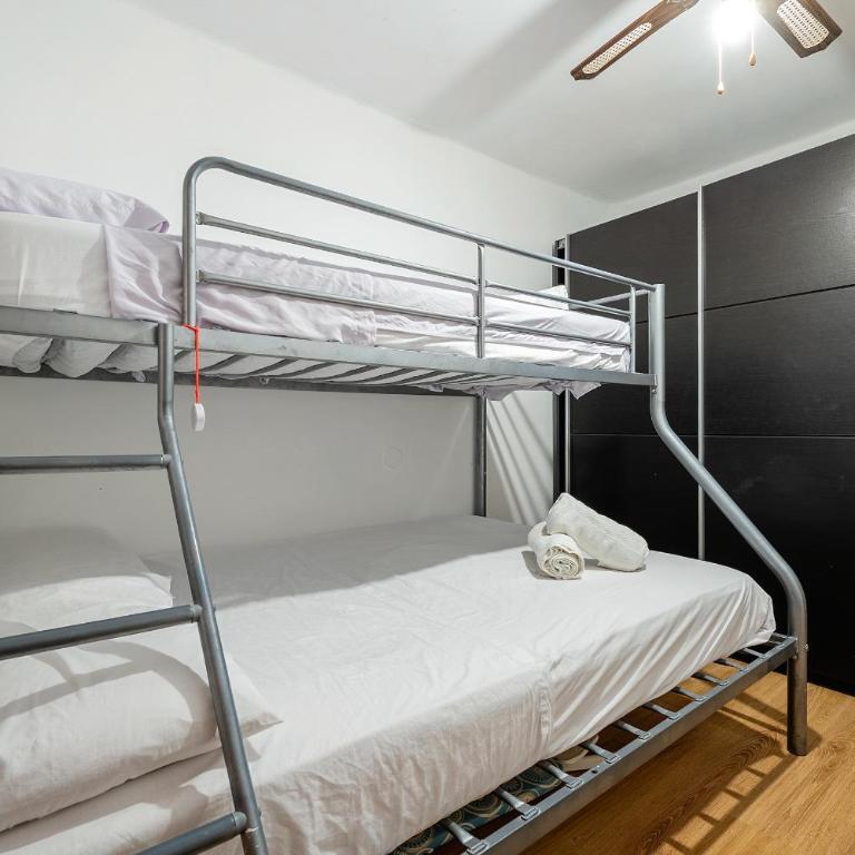 Hauzify I Apartament Golden Sand - Two-Bedroom Apartment with Terrace - 18