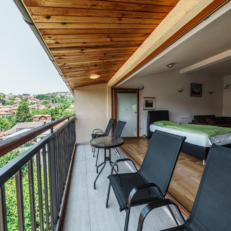Spacious Haven, 3BR Penthouse, Free GRG PKG, Old Town - Penthaus Apartman - 5