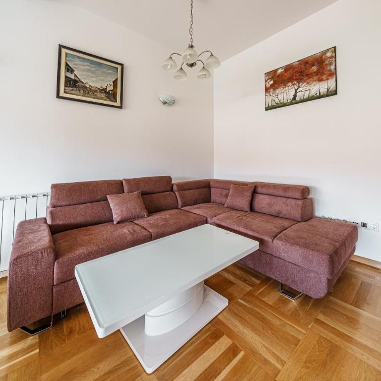 Spacious Haven, 3BR Penthouse, Free GRG PKG, Old Town - Penthaus Apartman - 2