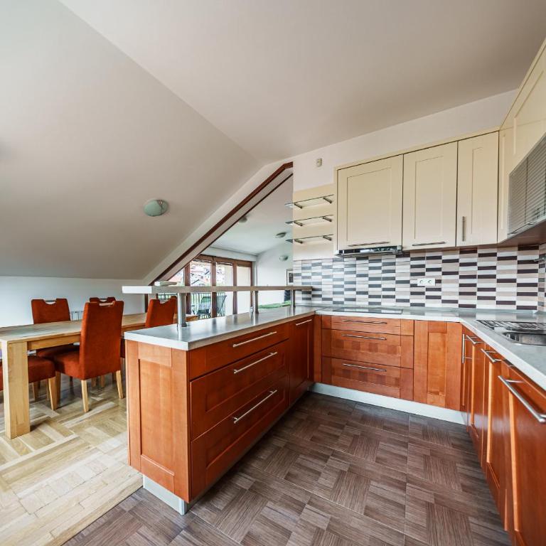 Spacious Haven, 3BR Penthouse, Free GRG PKG, Old Town - Penthaus Apartman - 10