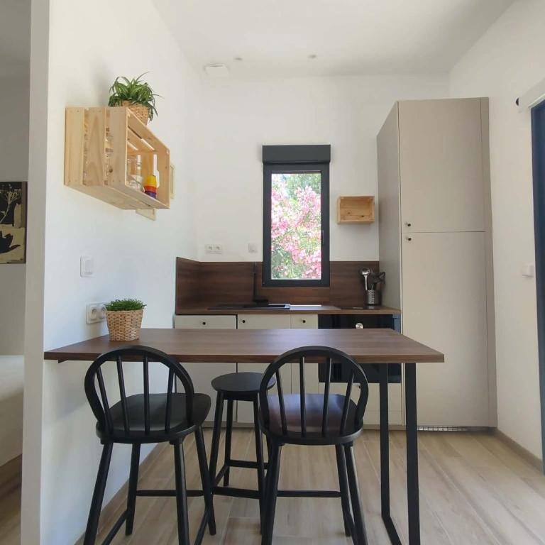 Studio avec terrasse, nature, plage à 15 min à pied - Maison 1 Chambre - 2
