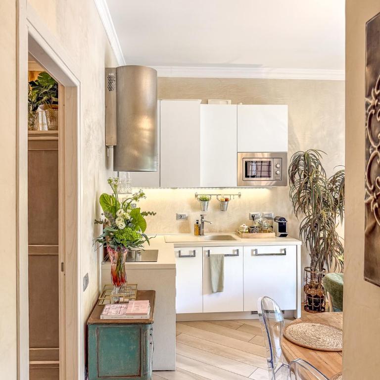 La Dolce Vita Boutique Apartment Elegant Terrace Ponte Pietra - Appartamento con Terrazza - 22