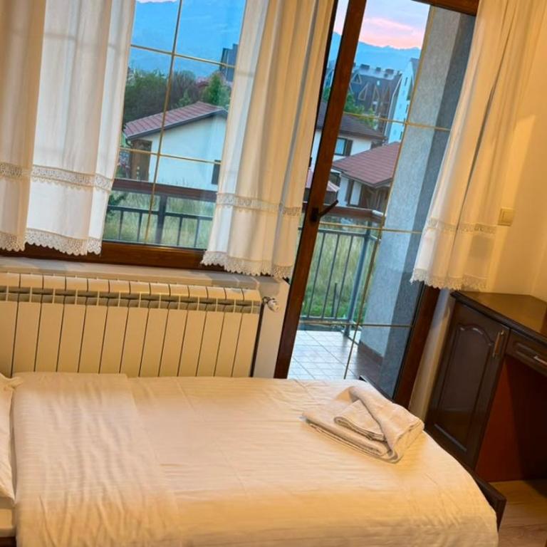 Pansion Kolašin - Apartman sa 2 Spavaće Sobe i Balkonom - 1