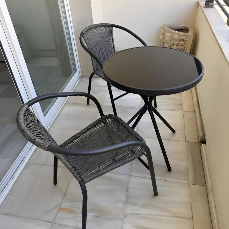 Gilarez - Two-Bedroom Deluxe Apartment with Balcony - 19