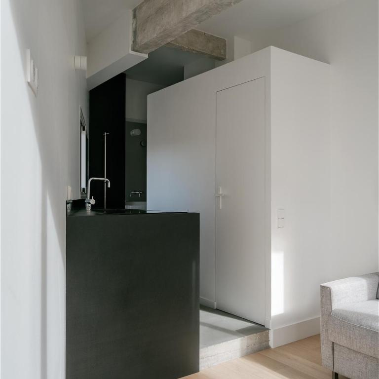 Cozy Bright Parisian Studio Belleville by Weekome - Appartement 1 Chambre - 10