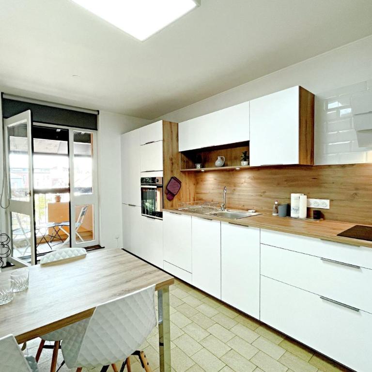 3 Bedroom - Heart of Annecy - No Wifi - Apartment - 5