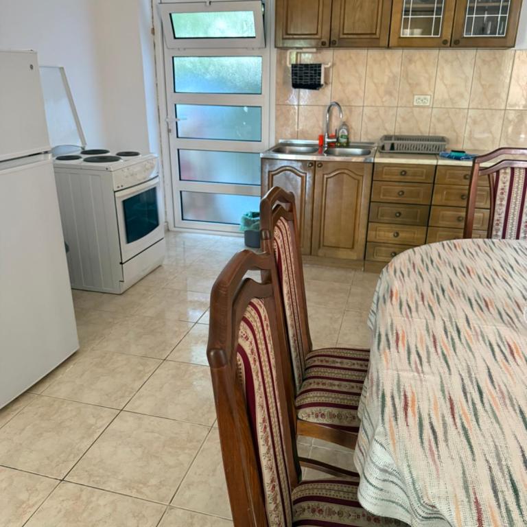 Stuart Žukotrlica - Apartman - Prizemlje - 2