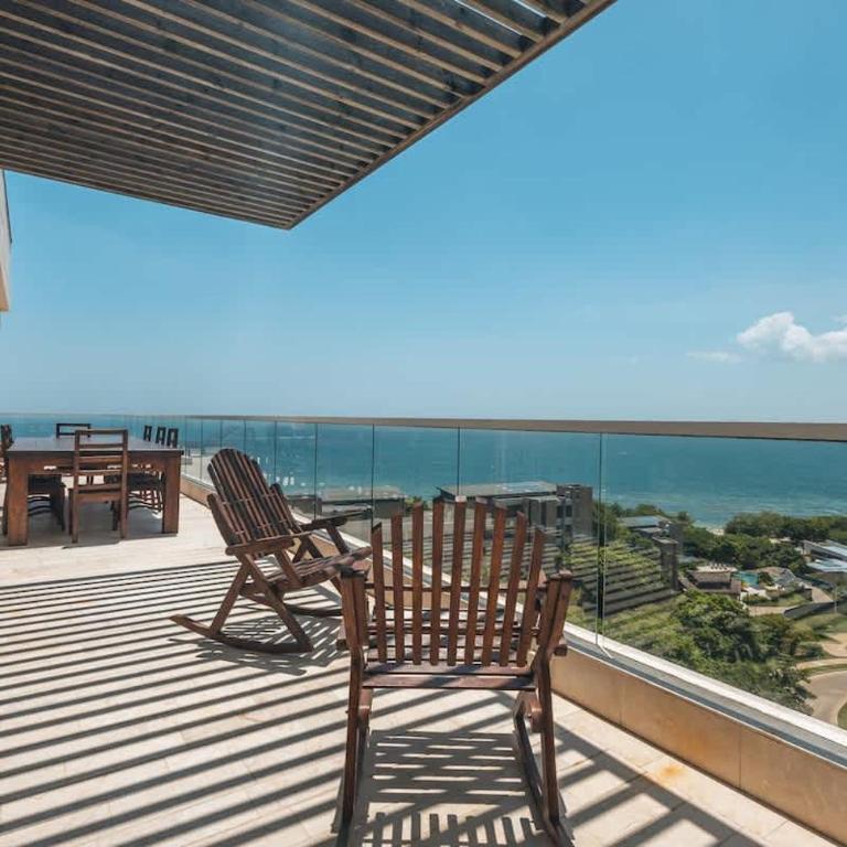 Best Caribbean Sea Views 3BR Penthouse F1 - Three-Bedroom Apartment with Ocean View - 4
