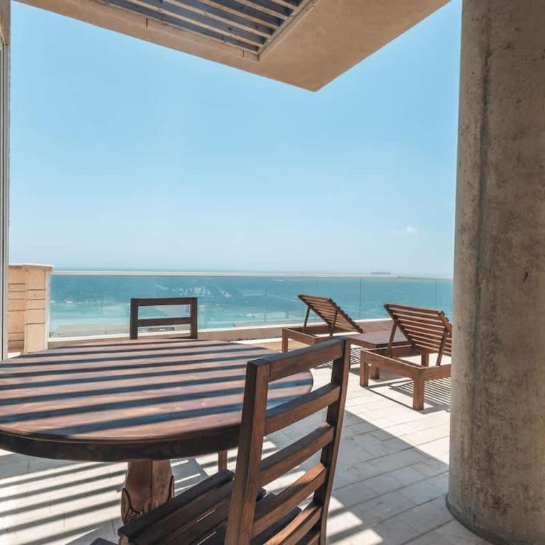 Best Caribbean Sea Views 3BR Penthouse F1 - Three-Bedroom Apartment with Ocean View - 23