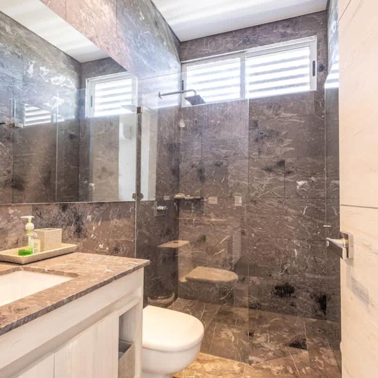 Best Caribbean Sea Views 3BR Penthouse F1 - Three-Bedroom Apartment with Ocean View - 37