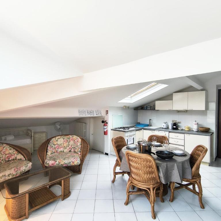 Il Quarto Piano, Above the city, close to the sea. - Appartamento - 16